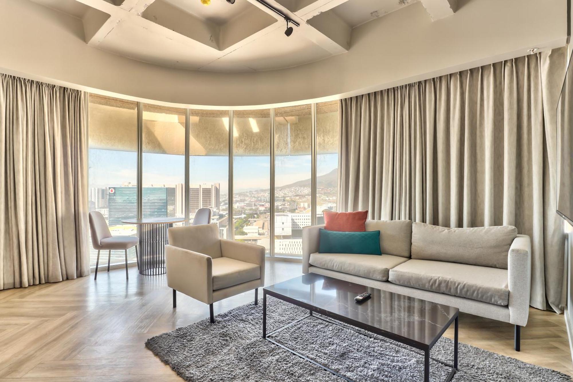 Wink Aparthotel One Thibault เคปทาวน์ ภายนอก รูปภาพ